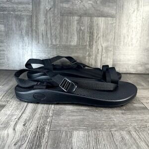Chaco Z/2 Classic Sandals Mens 12 Black Hiking Outdoor Water Sport Strappy NEW